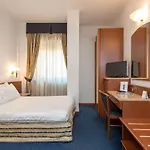 Lhp Palace & 5* Nápoles