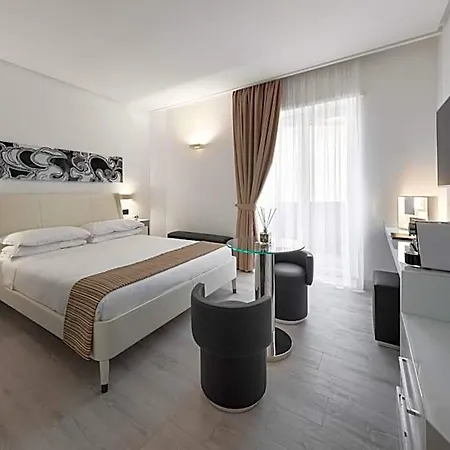Lhp Palace & Hotel