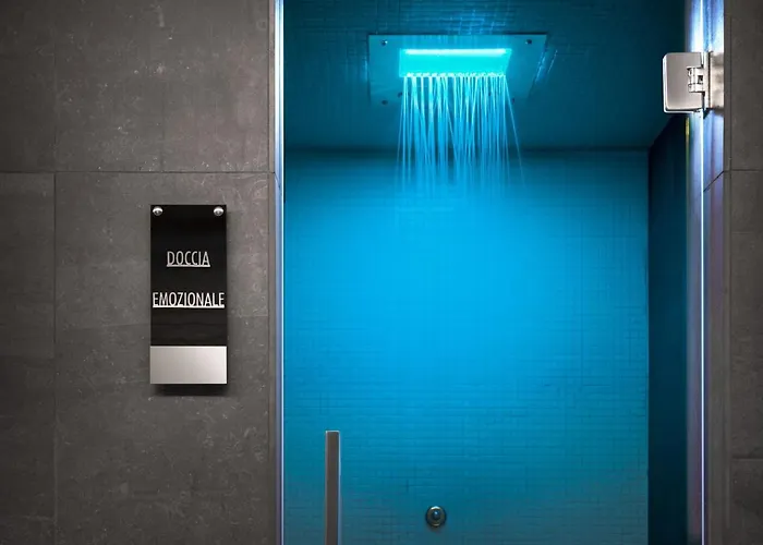 Lhp Palace & Hotel 5*