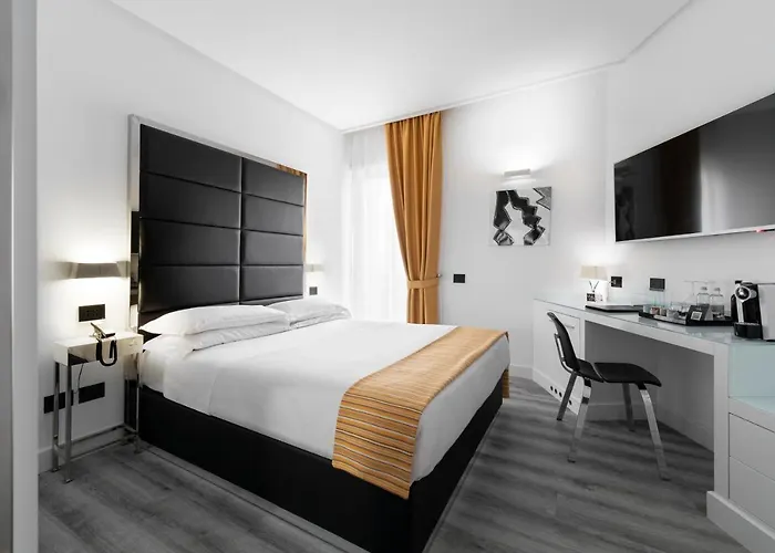 Hotel Lhp Palace & Naples