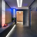 Lhp Palace & Hotel 5*